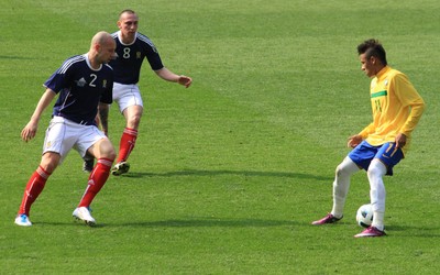 华体会电竞快讯-莱昂贝利点球决定冠军归属